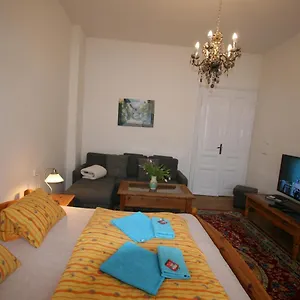 https://apartment-no-16b-svahova-14.karlovyvary-hotels.com